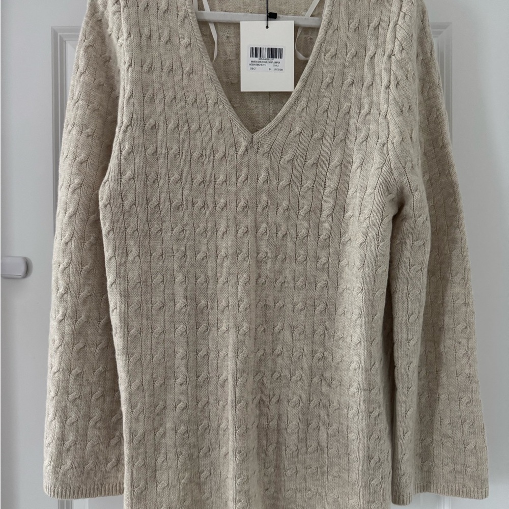 DISSH Cream V-Neck Sweater